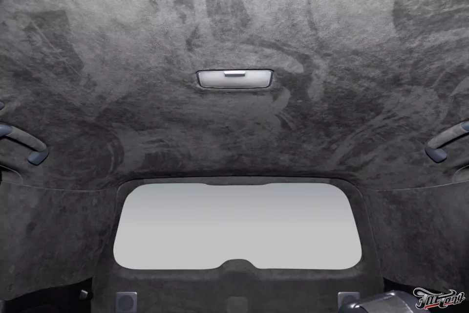 Toyota LC200. Перетяжка потолка и крышки багажника в алькантару!